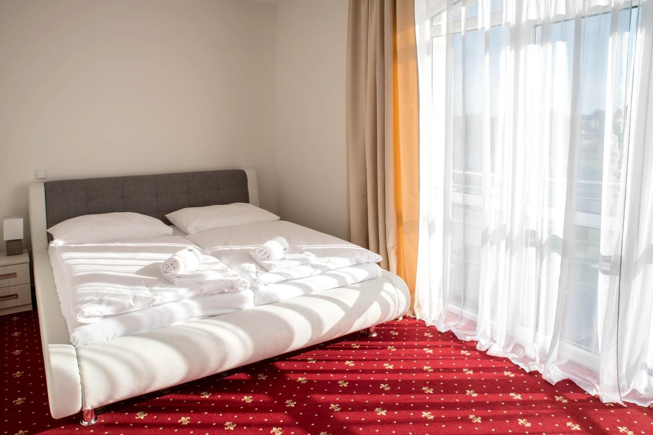 Rezidence Holsin Hotel Holsiny Ngoại thất bức ảnh