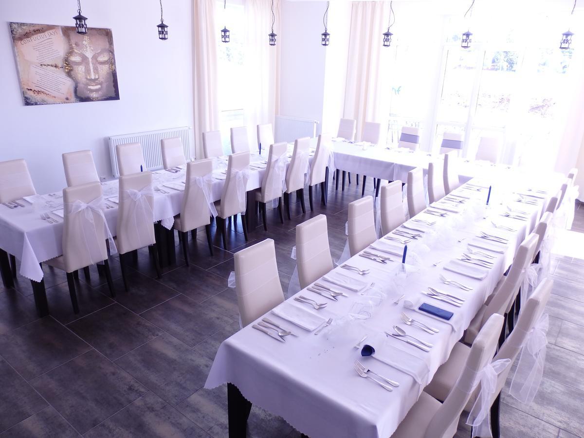 Rezidence Holsin Hotel Holsiny Ngoại thất bức ảnh